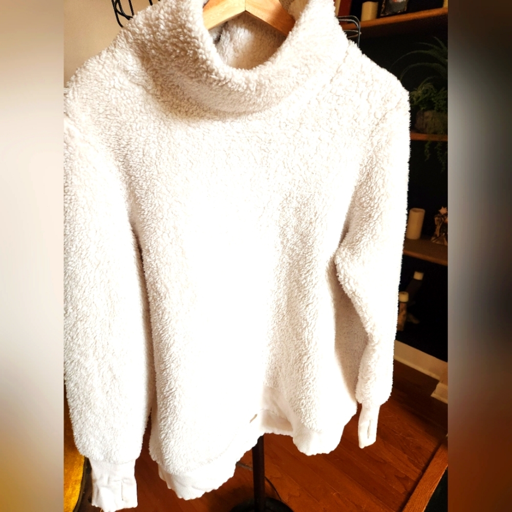 Athleta szL white warm sweater